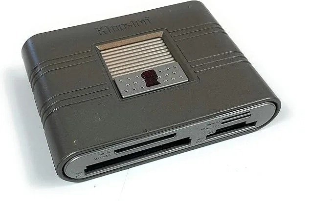 EXTERNE KAARTLEZER KINGSTON 19-IN-1 USB 2.0
